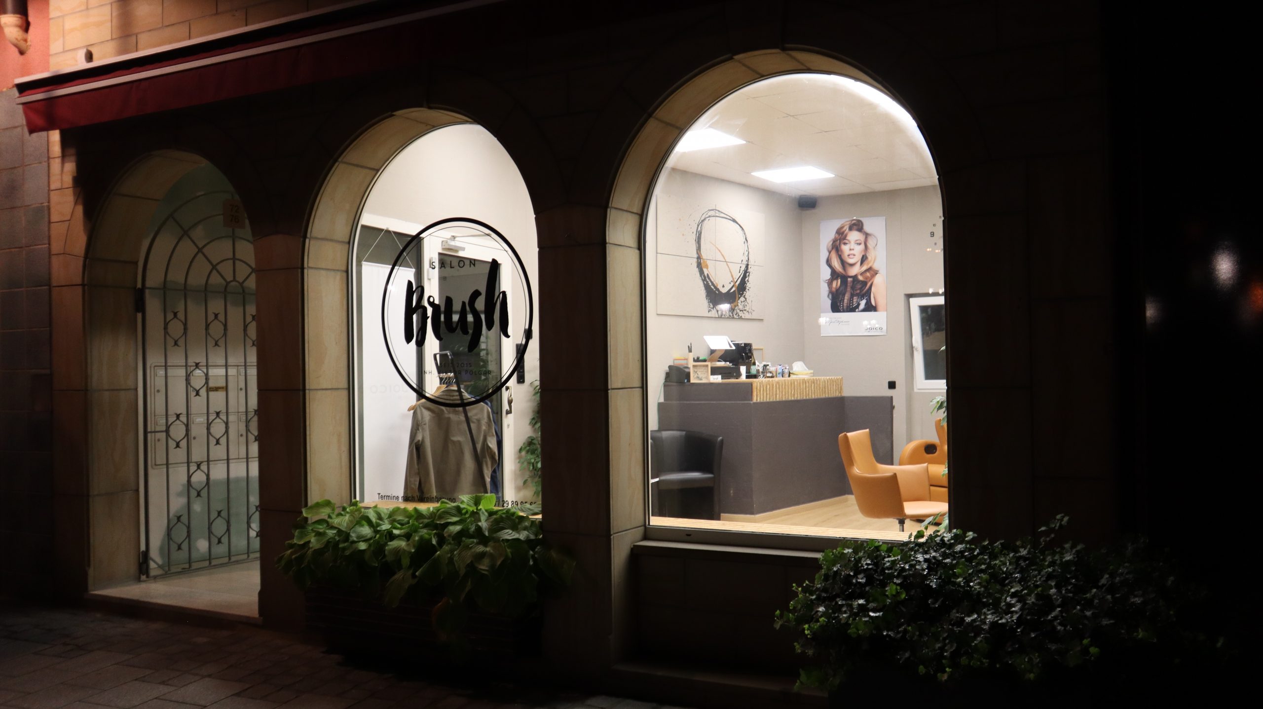 Salon Brush Außenansicht Grünstadt