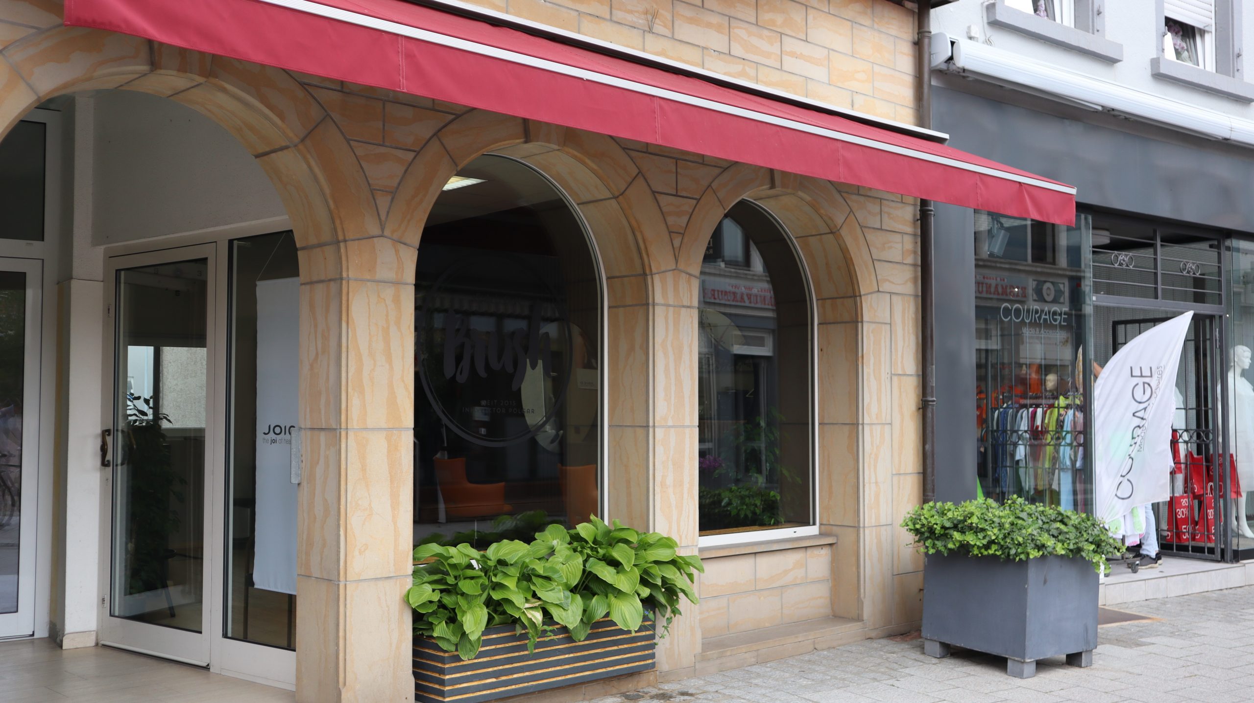 Salon Brush Außenansicht Grünstadt